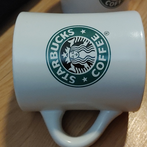 2004 Vintage Starbucks Cups (2) - Picture 2 of 7